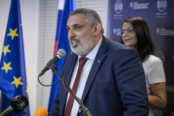 Ledecký z SaS: Splnomocnenec pre rómske komunity Daško dohodil 749-tisíc eur svojej manželke