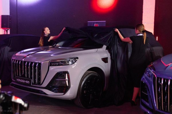 Automobilka Hongqi odštartovala predaj na Slovensku, ich autá vozia aj čínskeho prezidenta