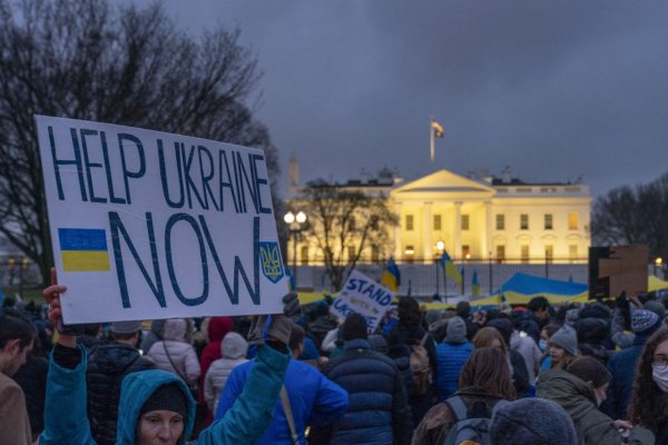 Proti invázii protestovali po svete tisíce ľudí 