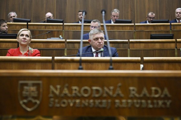 Vláda Roberta Fica získala dôveru, poslanci schválili jej program