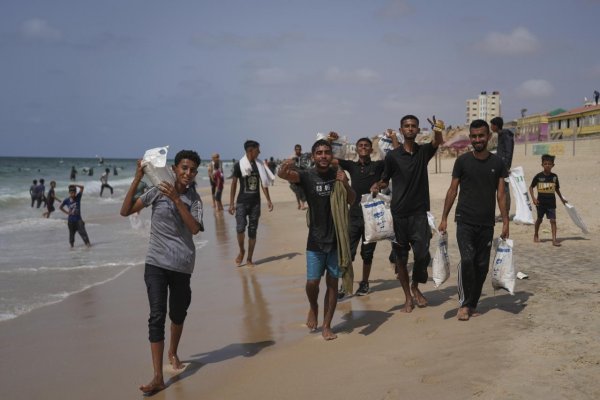 Pavel a Lipavský: Česká humanitárna pomoc v Gaze by mala pokračovať