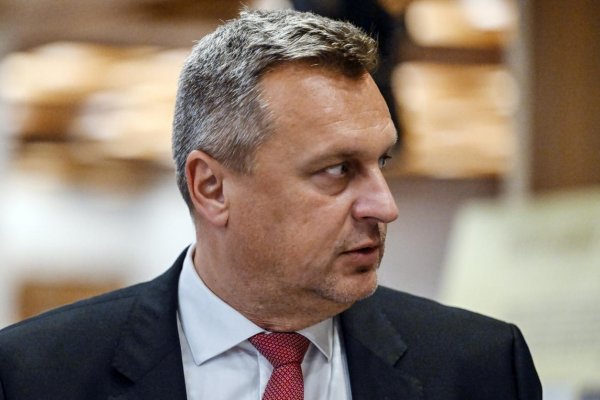 Danko vyzval Fica, aby sa začali vážne rozprávať o neutralite Slovenska