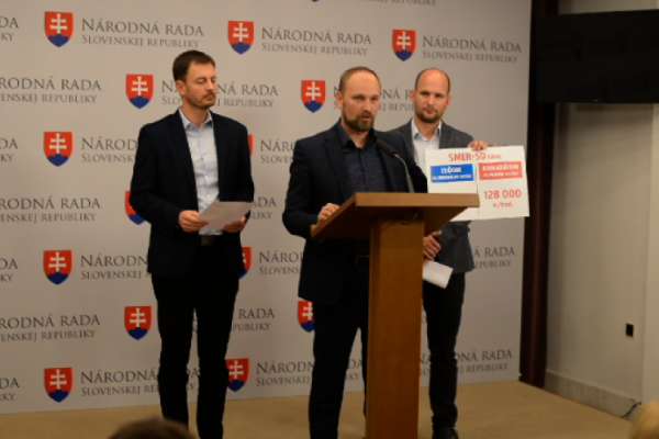 Na účet advokáta nasmerovali 64 miliónov eur. 