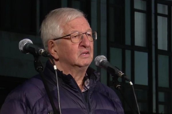 Protest proti rušeniu Úradu na ochranu oznamovateľov LIVE