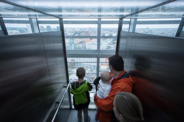 NAKA obvinila manažérov Národnej banky Slovenska. Hrozí im až dvadsaťročný trest
