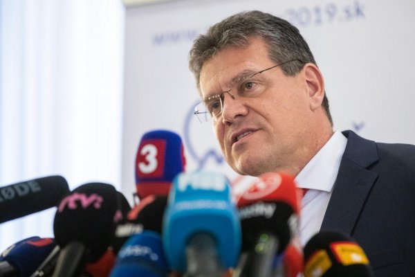 Koordinátori výborov jednomyseľne odporučili Šefčoviča za člena eurokomisie