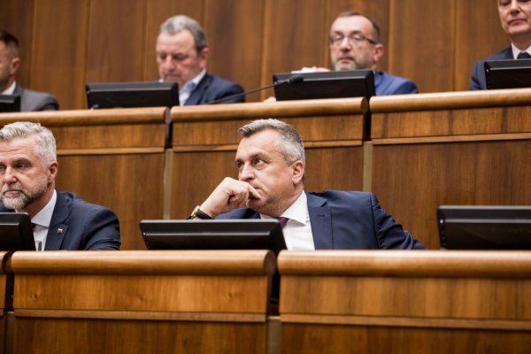 Danko nevylúčil, že SNS nepodporí návrh o ÚOO, ak ho prezident vráti
