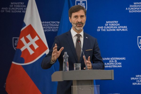 Ministrovi Blanárovi nevadí vraždenie Ukrajincov. Kým nevraždia nás alebo spojencov v NATO, je snaha o genocídu v poriadku