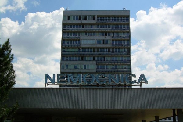 Univerzitná nemocnica Bratislava už neobjednáva pacientov na operácie v decembri