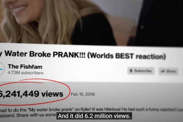 Odtiekla mi plodová voda, žartuje matka, jej deti sú vydesené. Účty detských influencerov sú plné podobných videí  