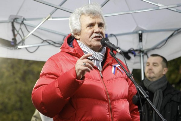 Expert na revolúcie alebo Marčekov príbeh