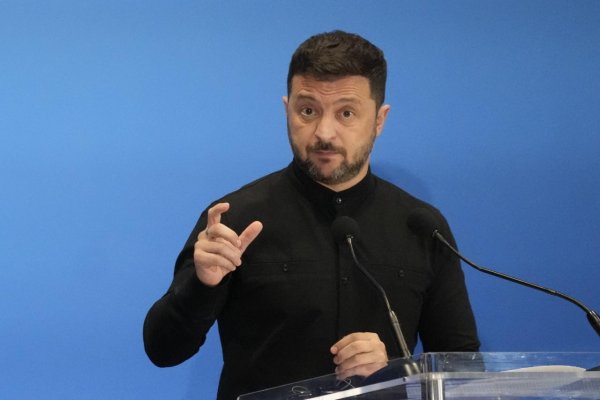 Zelenskyj po ďalších ruských útokoch vyzval USA na zvýšenie tlaku na Moskvu