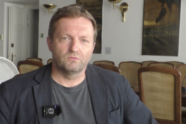 Martin Svárovský: Prečo tak rýchlo zabúdame na zlo a aké to bude mať dôsledky