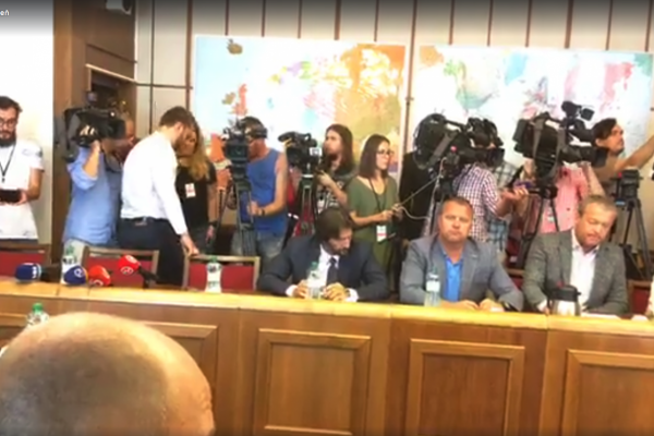 Kaliňák presadil, aby výbor o únose Vietnamca nebol verejný