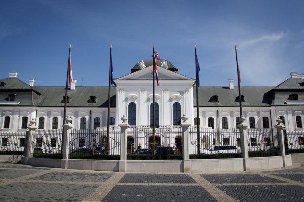 Stretnutie s lídrami politických strán v Prezidentskom paláci plánujú na utorok