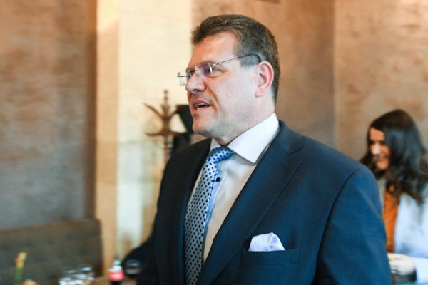 Šefčovič mal byť kandidátom V4 na predsedu Európskej komisie, Babiš túto informáciu dementoval