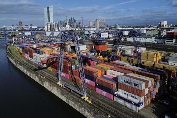 USA: Odvolací súd obnovil Trumpove clá