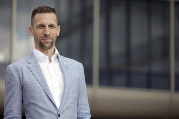 O2 je dospelé, ale stále sa vyvíja, hovorí jeho generálny riaditeľ