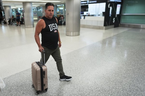 Žiadatelia o niektoré víza do USA budú musieť mať verejné účty na sociálnych sieťach