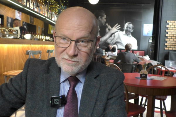 Upútavka na rozhovor s Rastislavom Káčerom nielen o Maďarsku