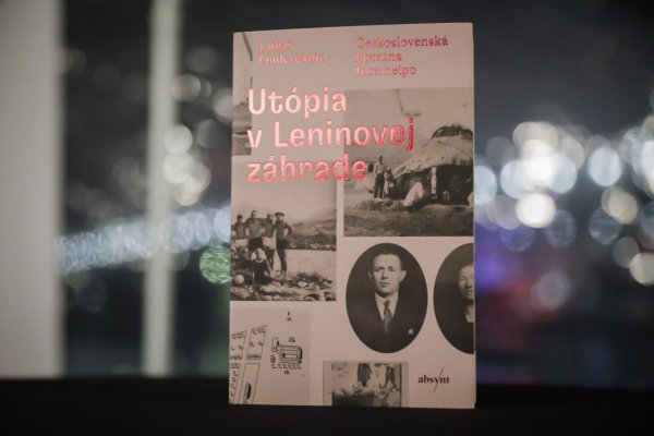 Cenu Anasoft Litera už po druhýkrát získal Stanislav Rakús, tentokrát za zbierku próz Ľútostivosť