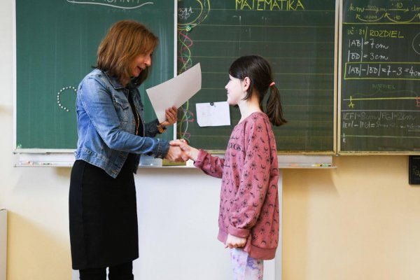 Platy slovenských učiteľov sú na chvoste OECD. V ktorých štátoch zarábajú učitelia najviac? 