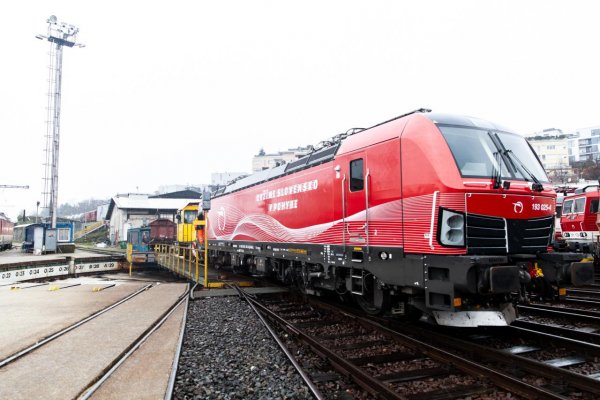 Železnice Slovenskej republiky zvažujú hromadné prepúšťanie