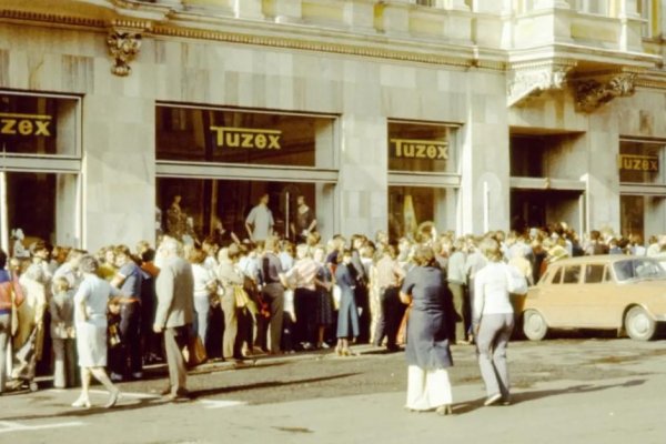 Čierny trh, poradovníky a Tuzex. Prečo dnešná ekonomika pôsobí ako iný svet?