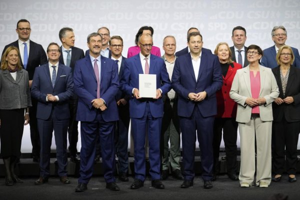 Nemecko: CDU/CSU a SPD podpísali koaličnú dohodu