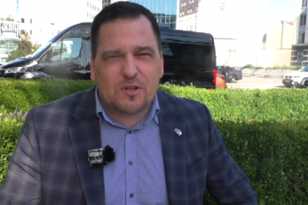 Tomáš Zdechovský: Slovensko je európska  jednička - v rozkrádaní eurofondov