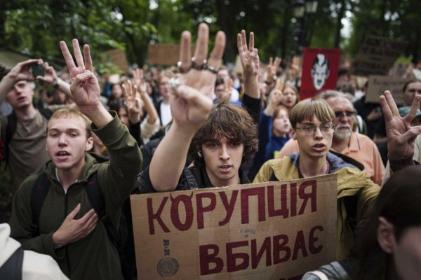 Zelenskyj chce zrušiť cestovné obmedzenia pre mladých mužov