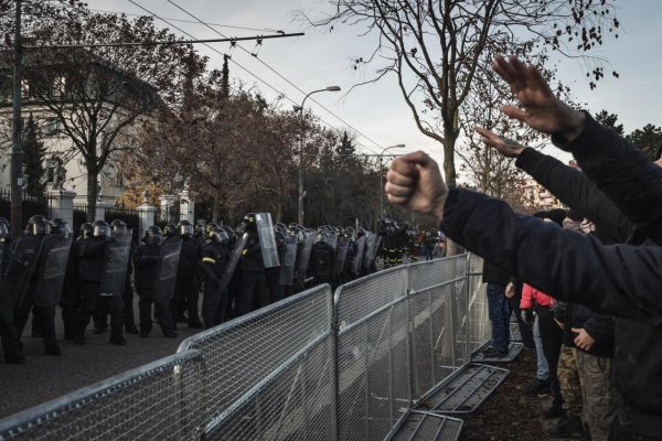 Štefan Hríb: Vedenie tohto štátu vsadilo na naše temné stránky