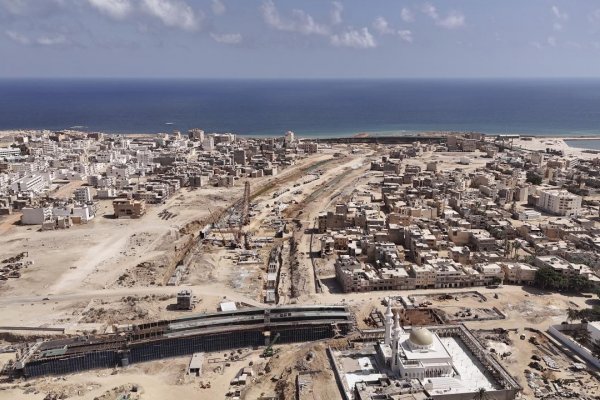 Na juhu Líbye objavili masový hrob s telami 28 migrantov