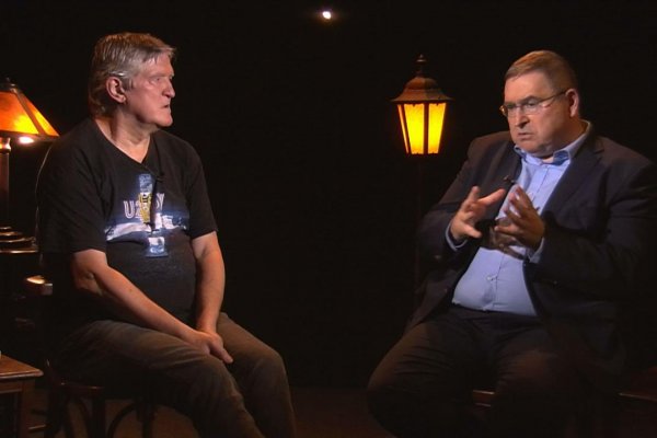 .pod lampou: Prečo sme zabudli na vlastné deti? Prečo má Slovensko najväčší dlh voči mladým ľuďom?