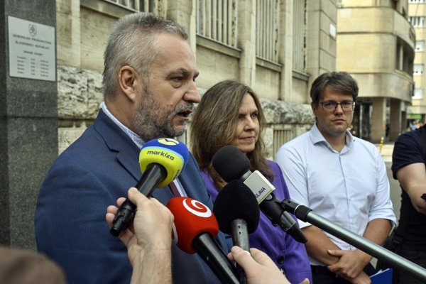 Dostál: Novela ústavy je súčasť Ficovej účelovej hry, ako vykostiť KDH