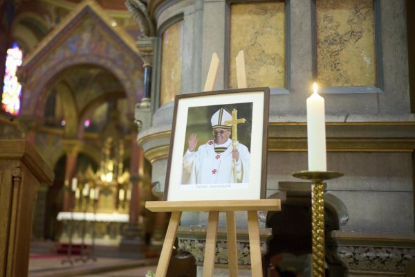 Taliansko po smrti pápeža vyhlásilo päťdňový štátny smútok