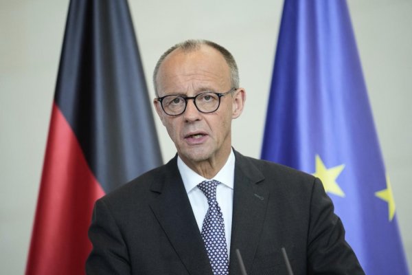 Merz: Nemecko pozastaví dodávky vojenského vybavenia do Izraela