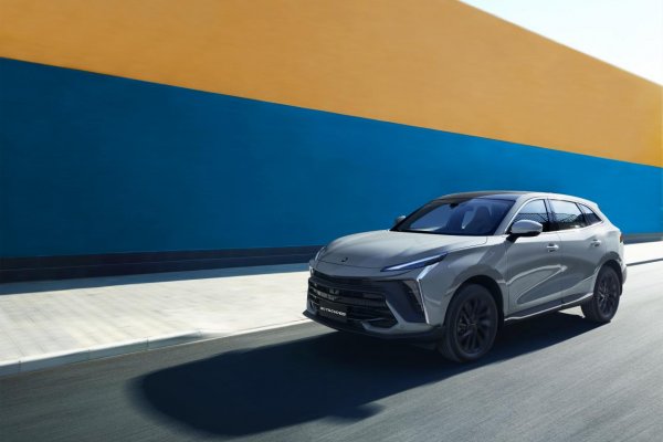 Čínske SUV a 7-miestne MPV sú teraz na Slovensku ešte lacnejšie. Dongfeng ponúka letné zľavy až do 4 000 eur