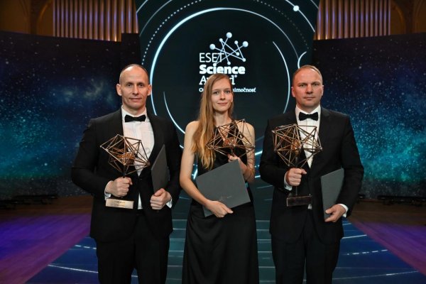 Sú známi laureáti ocenenia ESET Science Award. Výnimočnou osobnosťou vedy je ekonóm Martin Kahanec