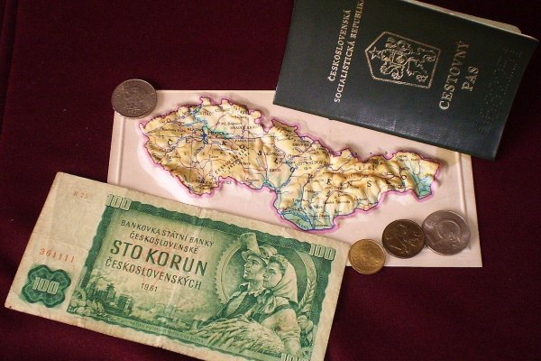 Spomienky vs. realita. Prečo si Slováci idealizujú socializmus?